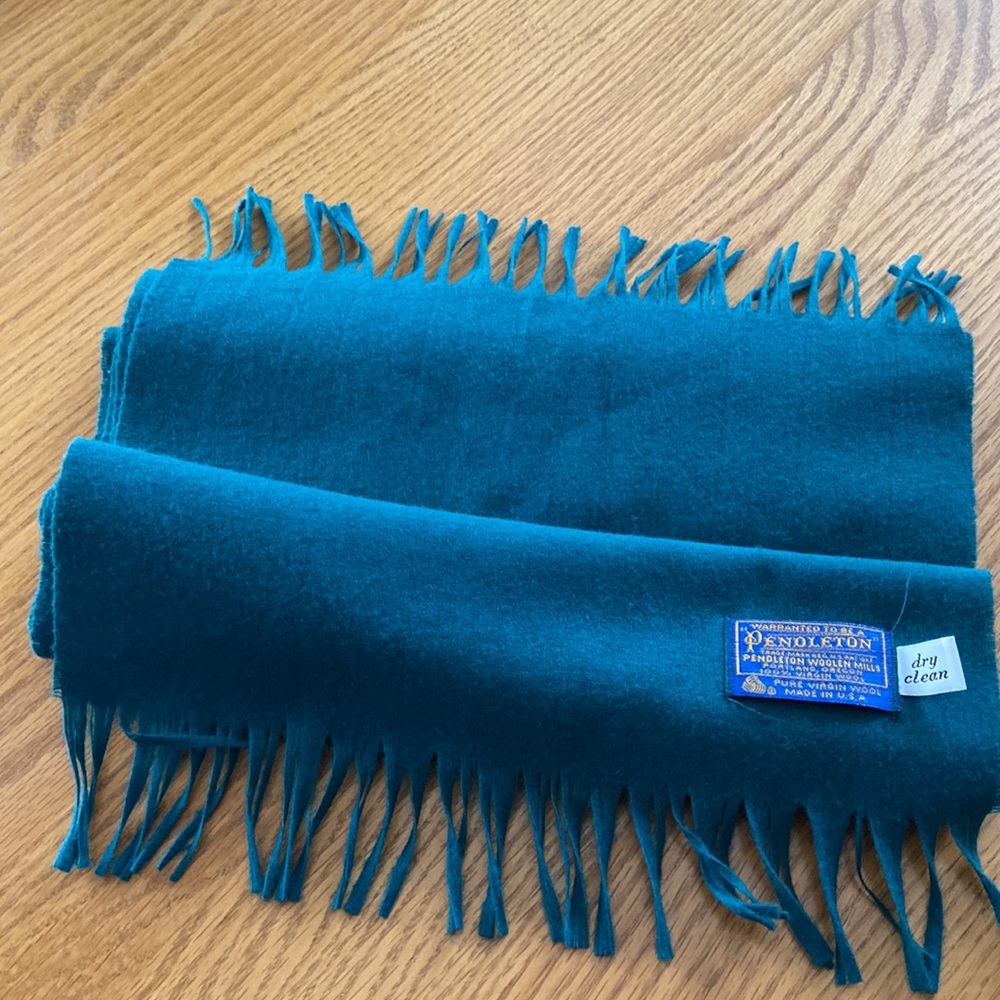 Vintage Pendleton Authentic Green 100% Virgin Wool Scarf  Made in USA